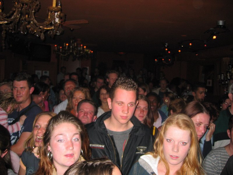 Leidols_08_(crowd).jpg